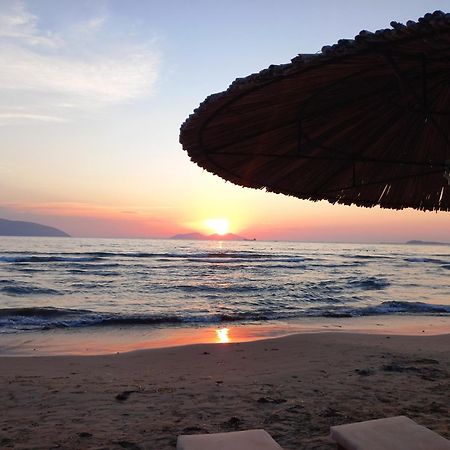 Lungomare Apartament Sea View فلورا المظهر الخارجي الصورة