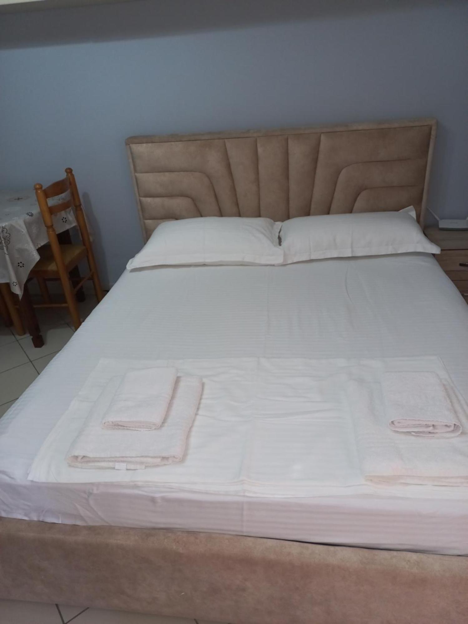 Lungomare Apartament Sea View فلورا الغرفة الصورة